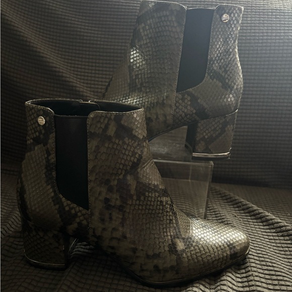 Calvin Klein Fioranna Snake Print Ankle Booties - Picture 1 of 7